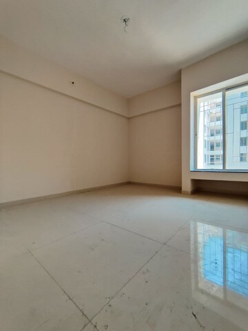 Room in 2.5 BHK Apartment at Green County Phase II, Fursungi – for Sale