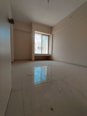 Room in 2.5 BHK Apartment at Green County Phase II, Fursungi – for Sale