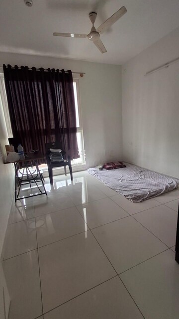 Room in 2 BHK Apartment at Prestige Jindal City, Bagalakunte – for Sale
