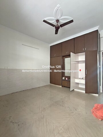Room in 3 BHK Builder Floor at Sector 46 – for Rent