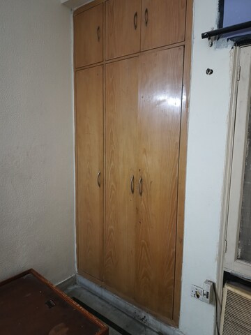 Room in 1 BHK Apartment at Shipra Suncity, Vaibhav Khand – for Rent