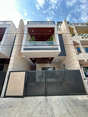 4 BHK Villa For Sale in Kardhani