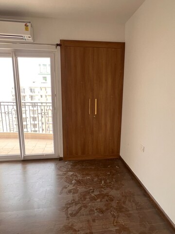Room in 3.5 BHK Apartment at ATS Nobility, Sector 4, Greater Noida – for Sale