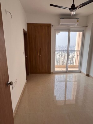Room in 3.5 BHK Apartment at ATS Nobility, Sector 4 Greater Noida – for Sale