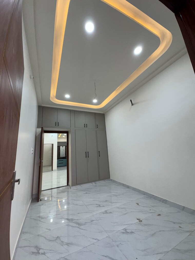 Room, kalwar road 3 Bedroom 100 Sq.Yd. Villa In Kalwar Road Jaipur 8516726