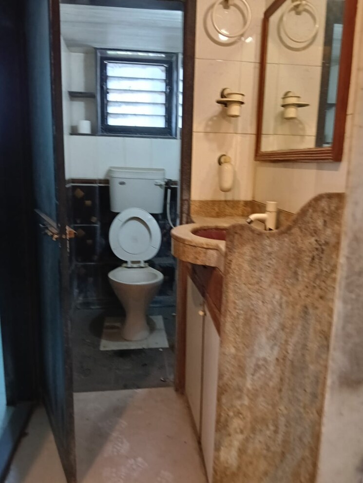 Attached Bathroom, borivali west 4 Bedroom 1780 Sq.Ft. Apartment In Borivali West Mumbai 8516717
