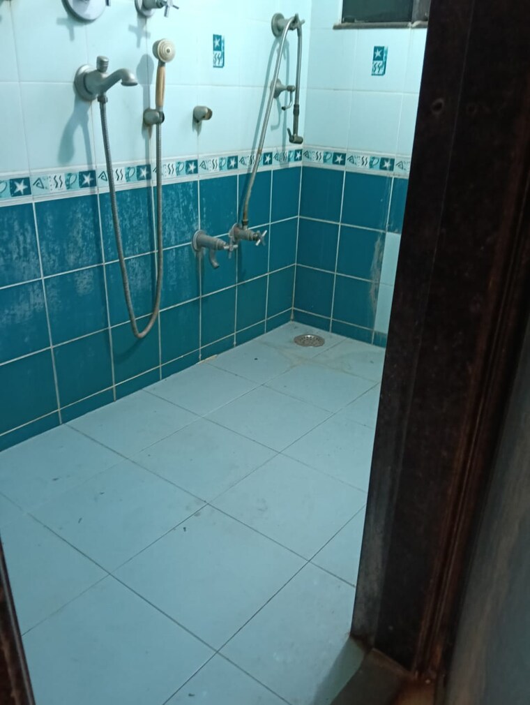 Attached Bathroom, borivali west 4 Bedroom 1780 Sq.Ft. Apartment In Borivali West Mumbai 8516717