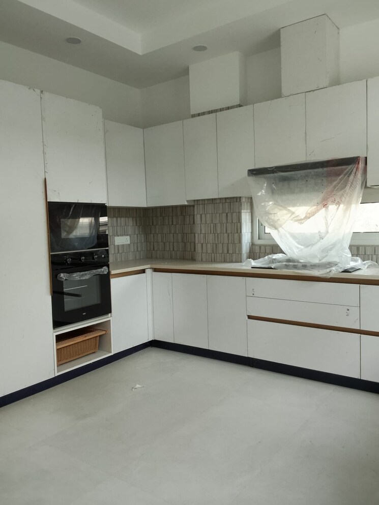 Kitchen, vasant vihar 4 Bedroom 400 Sq.Yd. Builder Floor In Vasant Vihar Delhi 8516701