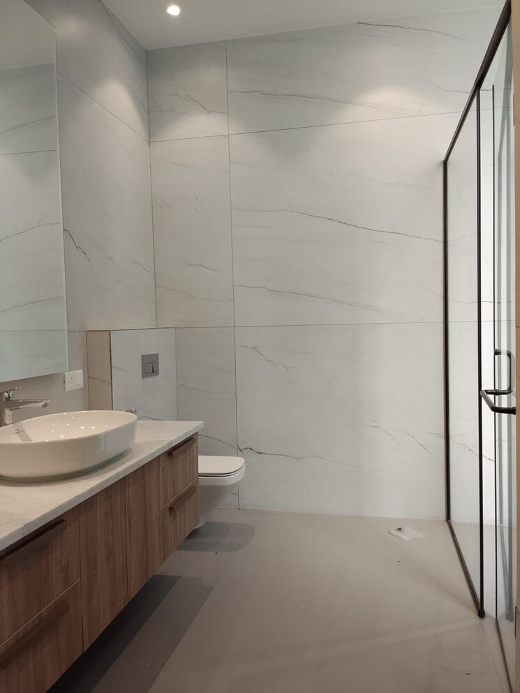 Attached Bathroom, vasant vihar 4 Bedroom 400 Sq.Yd. Builder Floor In Vasant Vihar Delhi 8516701