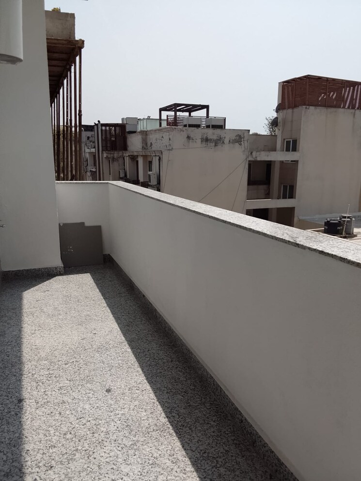 undefined, vasant vihar 4 Bedroom 400 Sq.Yd. Builder Floor In Vasant Vihar Delhi 8516701