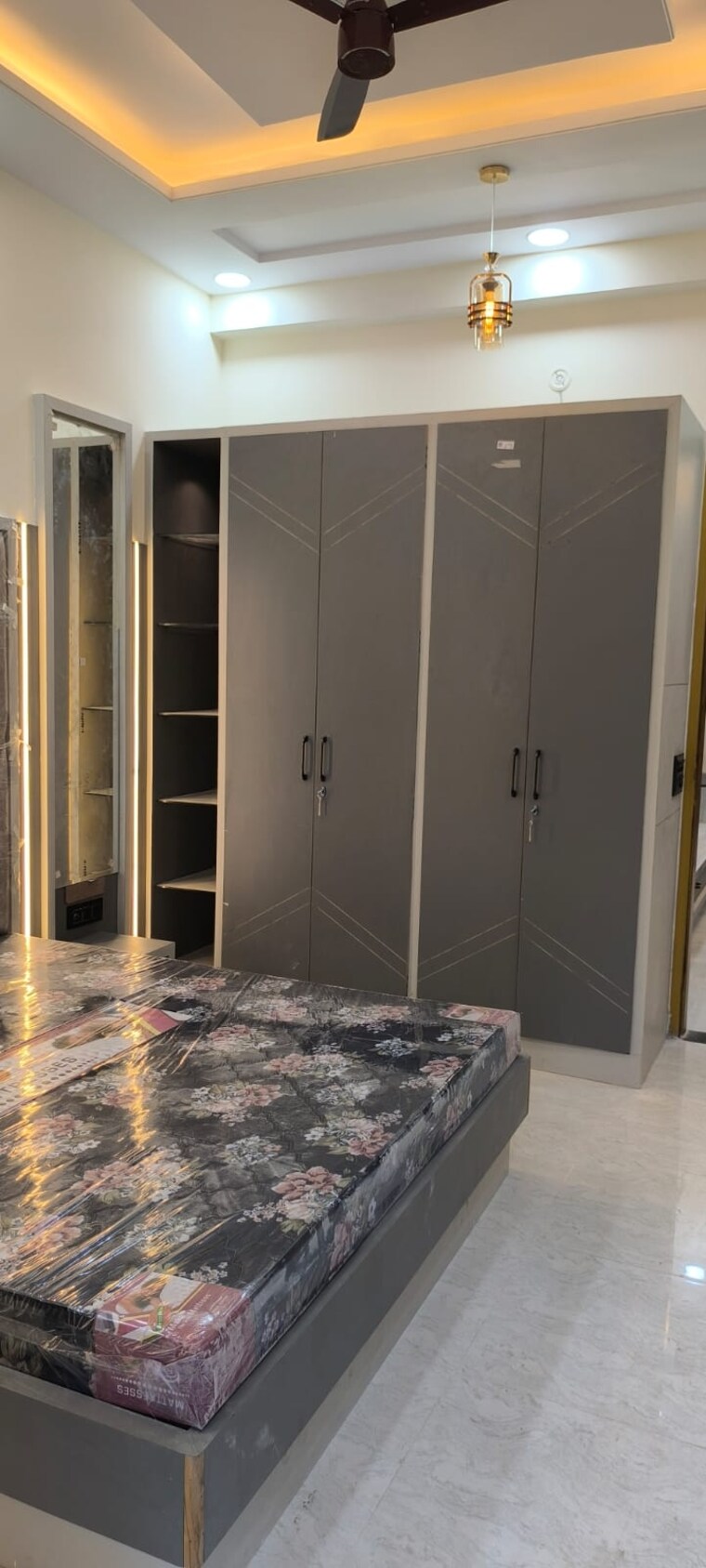 Room, kalwar road 4 Bedroom 2000 Sq.Ft. Villa In Kalwar Road Jaipur 8516747