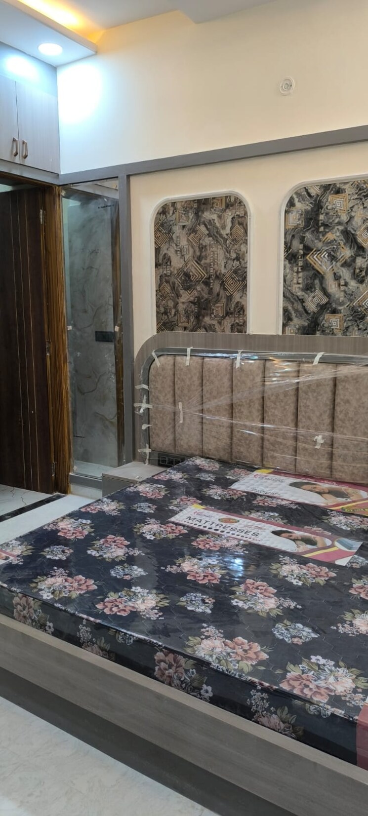 Room, kalwar road 4 Bedroom 2000 Sq.Ft. Villa In Kalwar Road Jaipur 8516747