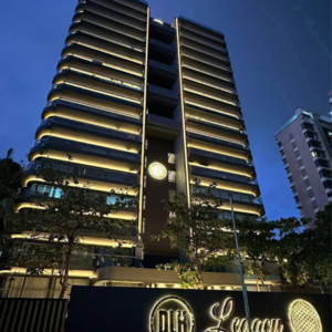 6 BHK Apartment For Sale in DLH Legacy, Gulmohar Colony