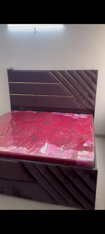 Room in 2 BHK Apartment at Shree Vardhman Green Court, Sector 90 – for Rent