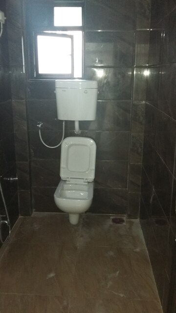 Attached Bathroom in 3 BHK Apartment at Park View Andheri, Andheri West – for Rent