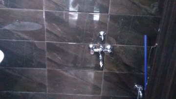 Room in 3 BHK Apartment at Park View Andheri, Andheri West – for Rent