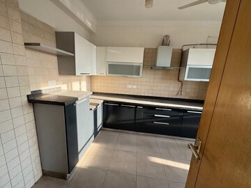 Kitchen in 3 BHK Apartment at Ambience Creacions, Sector 22 – for Rent