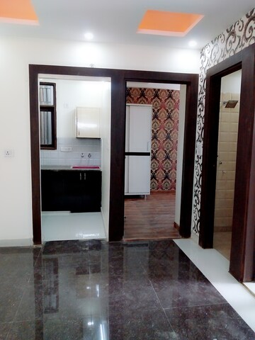 Room in 3 BHK Builder Floor at Deep Homes Sector 73, Sector 73 – for Rent