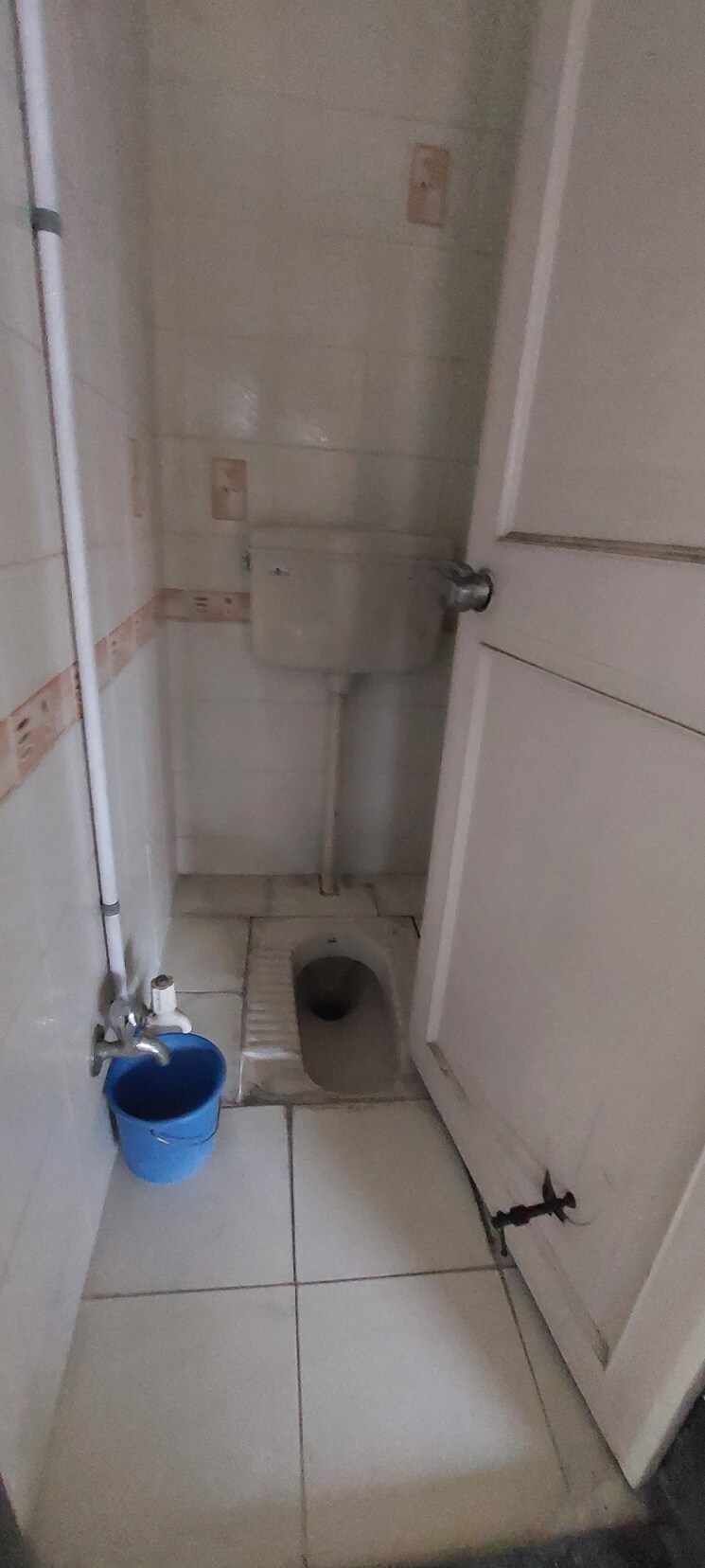 Attached Bathroom, om-the-hillside 2 Bedroom 1000 Sq.Ft. Apartment In Bavdhan Pune 8516901