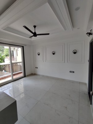 Room in 3 BHK Builder Floor at Rajendra Nagar – for Sale