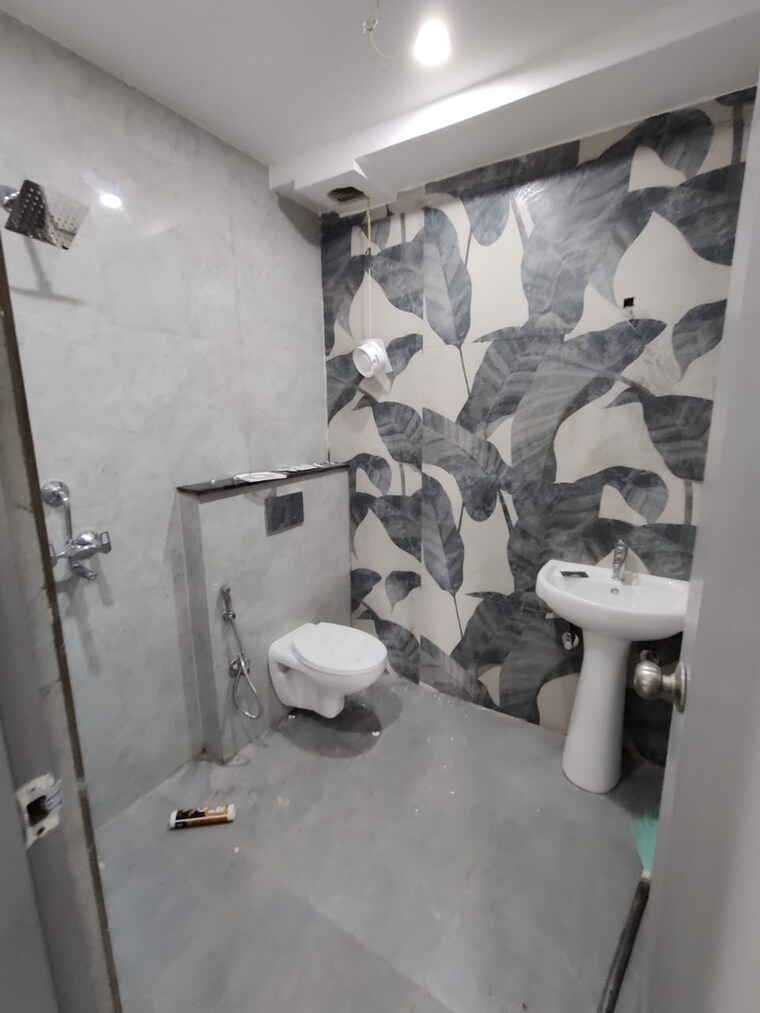Bathroom, rajendra nagar 3 Bedroom 1700 Sq.Ft. Builder Floor In Rajendra Nagar Dehradun 8516982