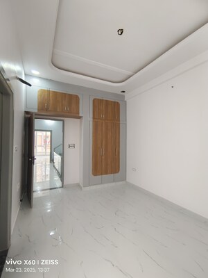 Room in 3 BHK Villa at Kalwar Road – for Sale