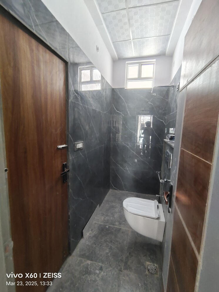 Bathroom, kalwar road 3 Bedroom 100 Sq.Yd. Villa In Kalwar Road Jaipur 8517112