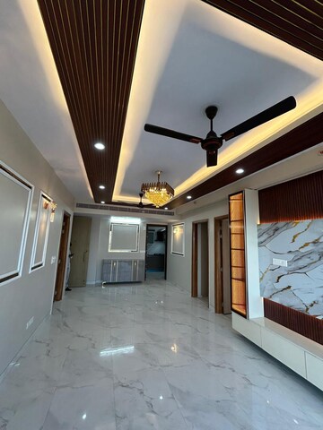 Room in 3 BHK Apartment at Emaar The Palm Drive-The Sky Terraces, Sector 66 – for Sale