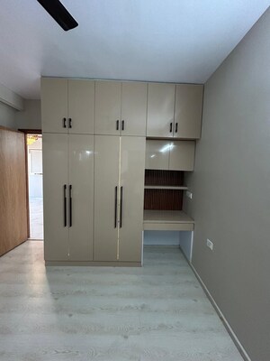 Room in 3 BHK Apartment at Emaar The Palm Drive-The Sky Terraces, Sector 66 – for Sale