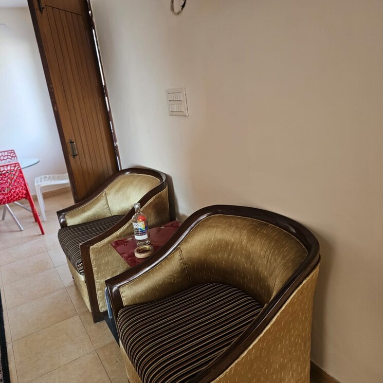 Room, sector 21 3 Bedroom 4500 Sq.Ft. Apartment In Sector 21 Chandigarh 8517222