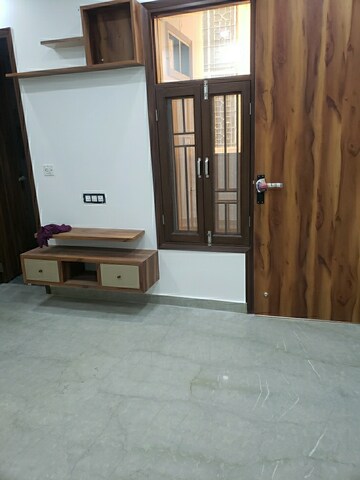 2 BHK Builder Floor For Sale in Janakpuri
