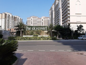 3.5 BHK Apartment – Exterior View View at DLF The Skycourt, Sector 86 - for Sale
