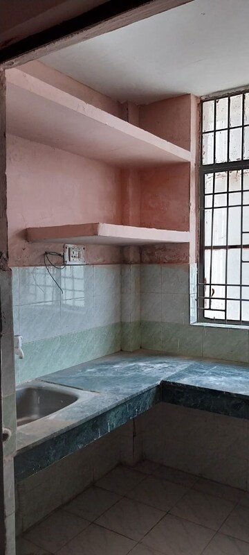 Kitchen in 1.5 BHK Apartment at Sector 10 Greater Noida – for Sale