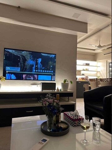 3 BHK Apartment For Rent in Kanakia Paris, Bandra East