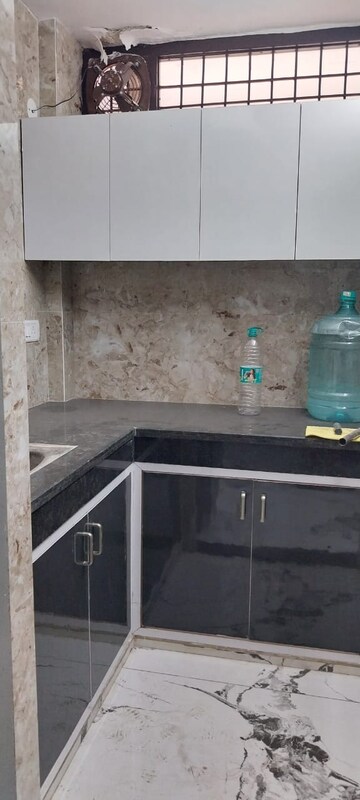 1.5 BHK Apartment For Rent in Sector 10 Greater Noida