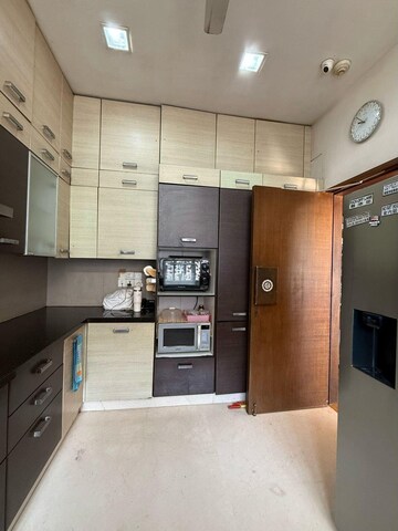 Kitchen in 4 BHK Apartment at Kalpataru Horizon, Worli – for Sale