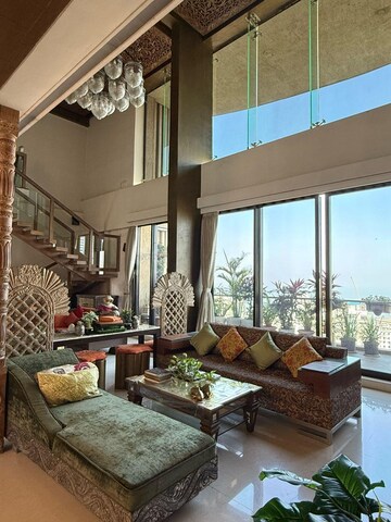 Living Room in 4 BHK Apartment at Kalpataru Horizon, Worli – for Sale