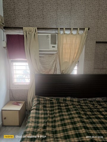 Master Bedroom in 1 BHK Independent House at Sector 20 – for Rent