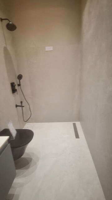 Attached Bathroom in 2 BHK Apartment at Lokhandwala Complex – for Sale