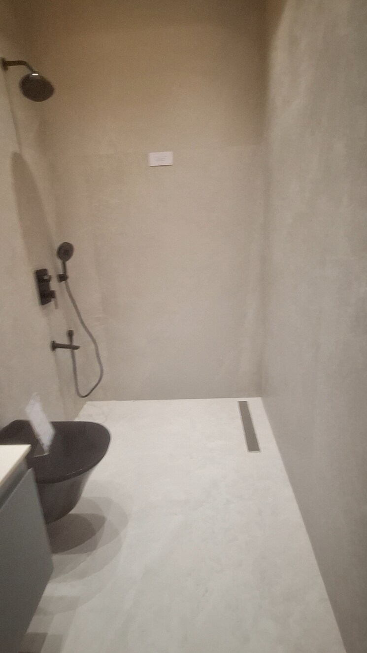 Attached Bathroom, lokhandwala complex 2 Bedroom 767 Sq.Ft. Apartment In Lokhandwala Complex Mumbai 8517489