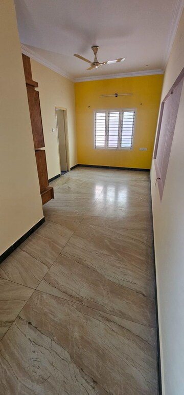 Room in 3 BHK Independent House at Hrbr Layout – for Rent