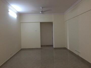 2 BHK Apartment For Rent in Royal Classic Co Op Society, Andheri West