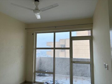 Room in 2 BHK Apartment at Pyramid Fusion Homes, Sector 70a – for Rent