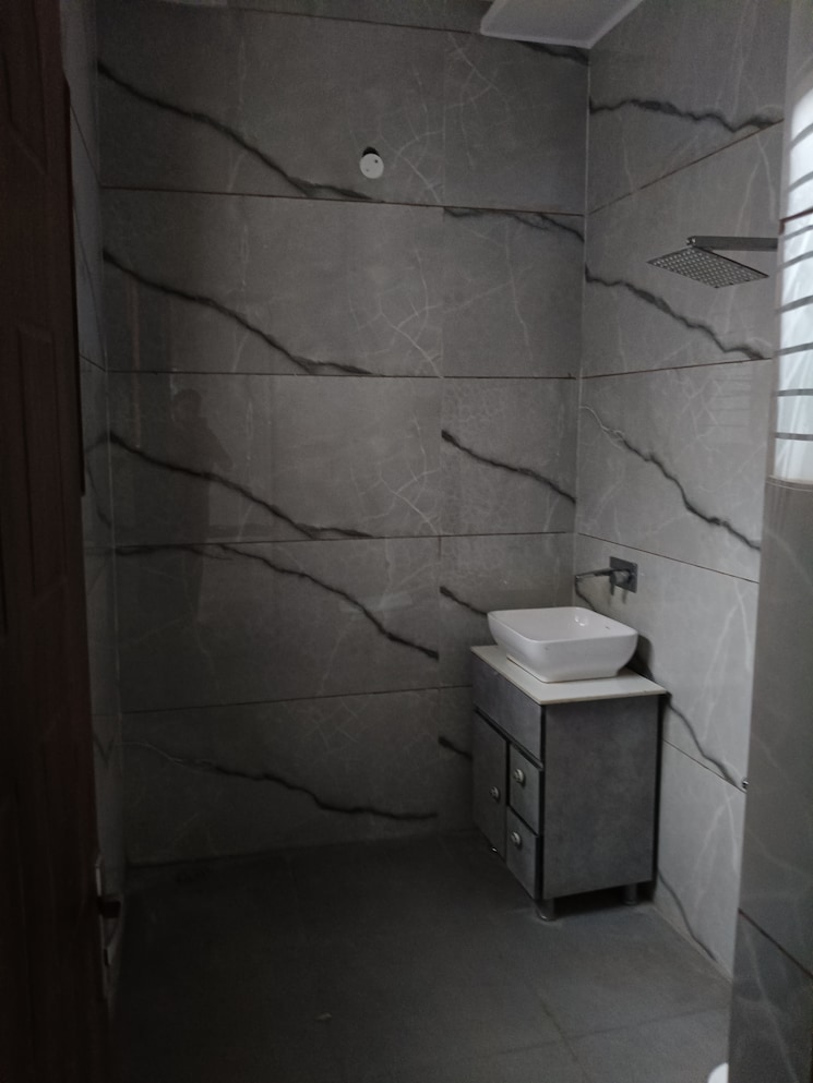 Swimming Pool, dhakoli 3 Bedroom 2000 Sq.Ft. Builder Floor In Dhakoli Zirakpur 8517583