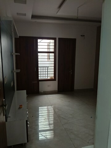 3 BHK Builder Floor For Rent in Dhakoli Village