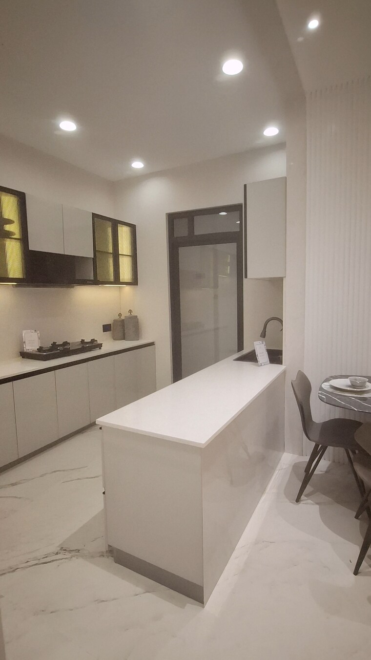 Kitchen, lokhandwala complex 3 Bedroom 1052 Sq.Ft. Apartment In Lokhandwala Complex Mumbai 8517623