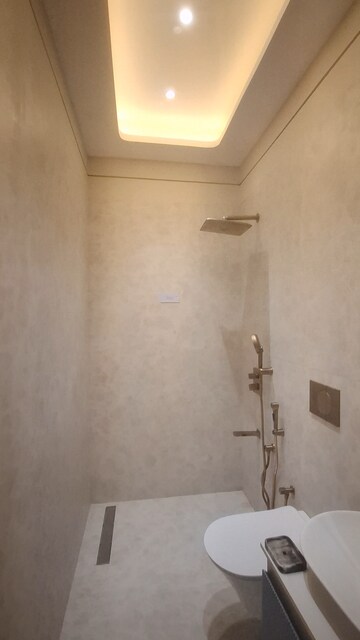 Attached Bathroom in 3 BHK Apartment at Lokhandwala Complex Andheri – for Sale