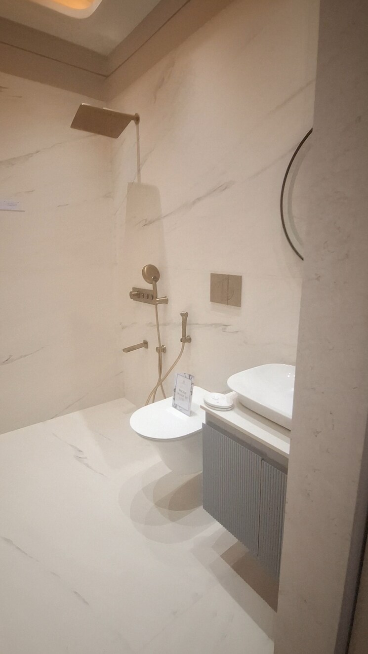Bathroom, lokhandwala complex 3 Bedroom 1052 Sq.Ft. Apartment In Lokhandwala Complex Mumbai 8517623