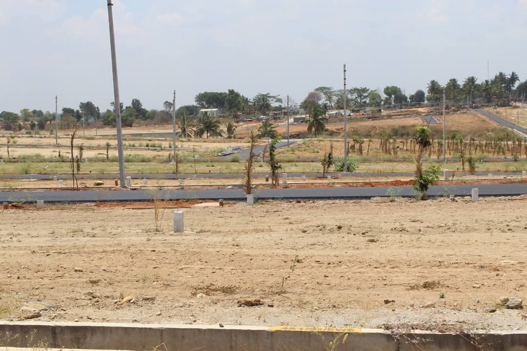 Plot For Sale in Kc I Am Selling Khb Proje