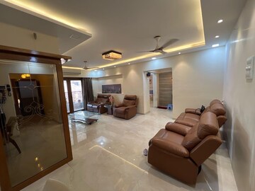 Living Room in 4 BHK Apartment at Regency Gardens, Kharghar Sector 6 – for Sale